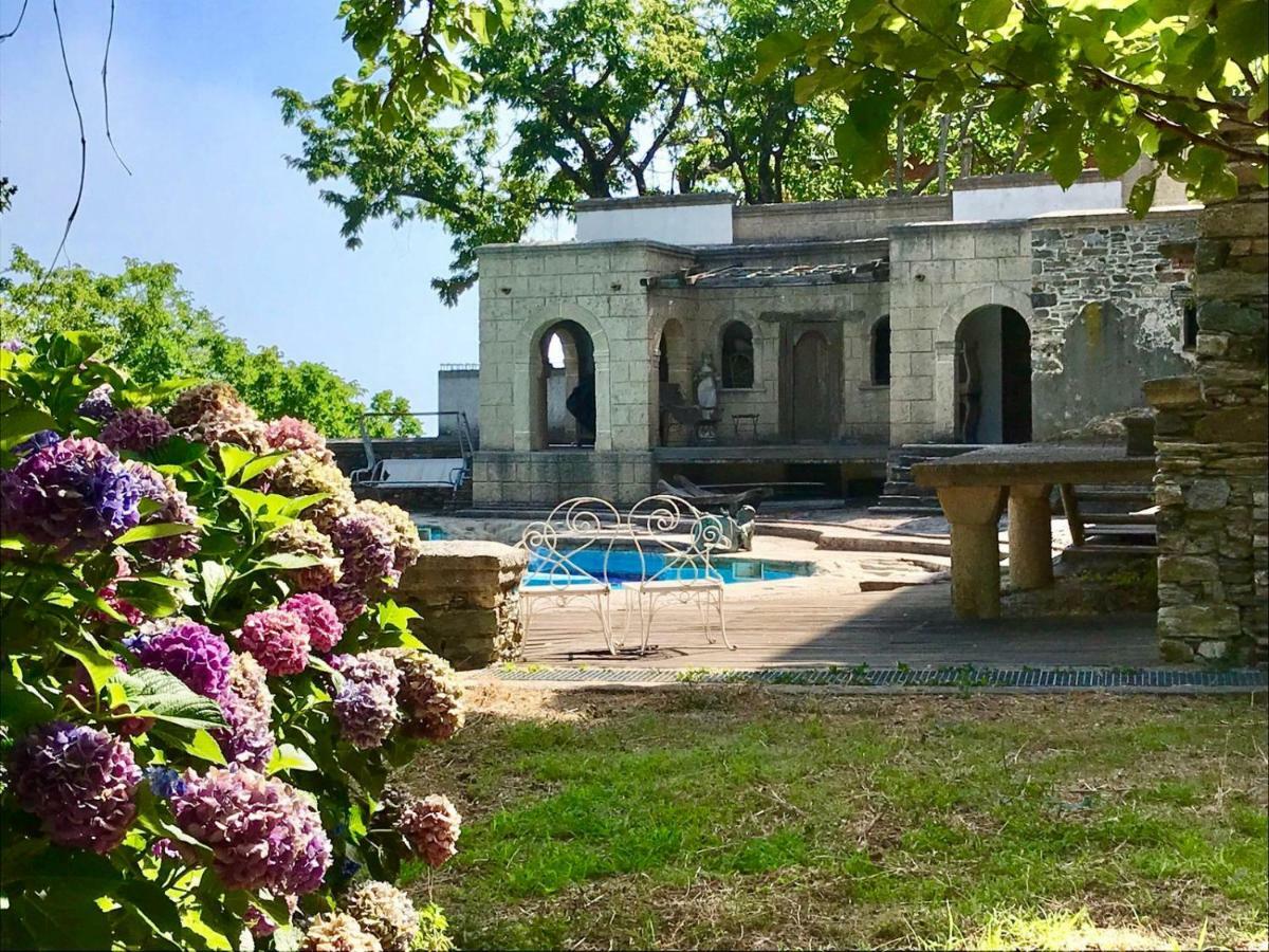 Chateau Cascara Mourésion Exterior foto